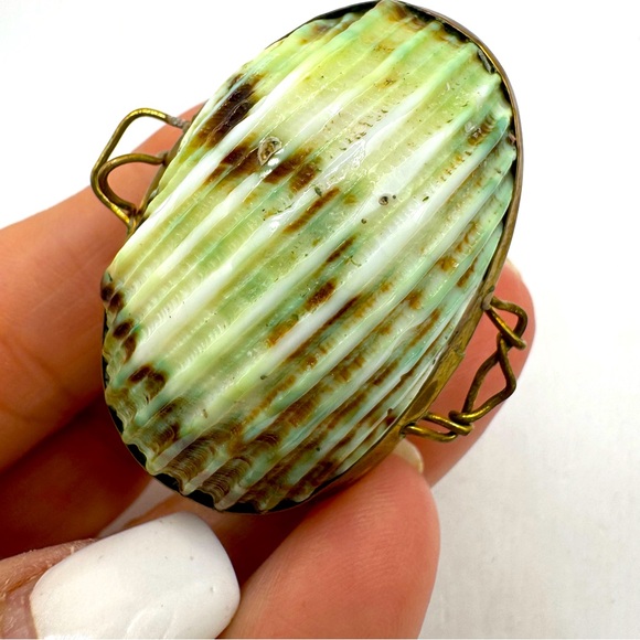 VTG Seashell Brass Hinged Coin Purse Pill Trinket Box Mother Of Pearl - Picture 4 of 6